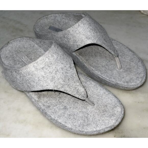 FitFlop size 8 Wobble board Gray Flannel Velcroe Closure Wedge Sandal Thong - Picture 5 of 10
